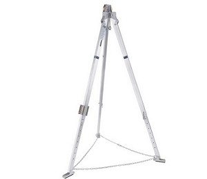 DBI SALA 8000010 Advanced Aluminum Tripod 9 Ft 